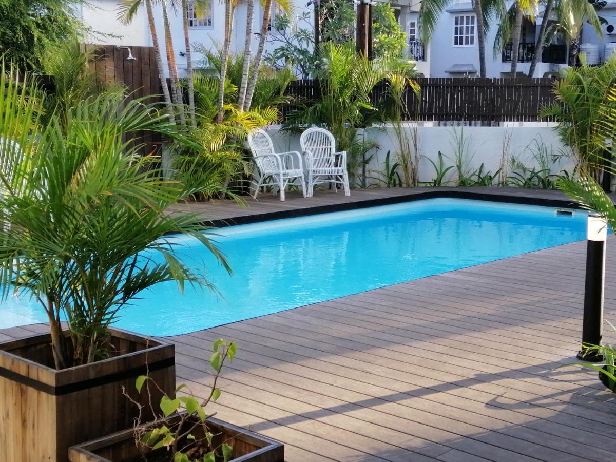 Les Cerisiers - Beach Apartment With Pool, Few Steps To The Beach Flic en Flac Exterior foto